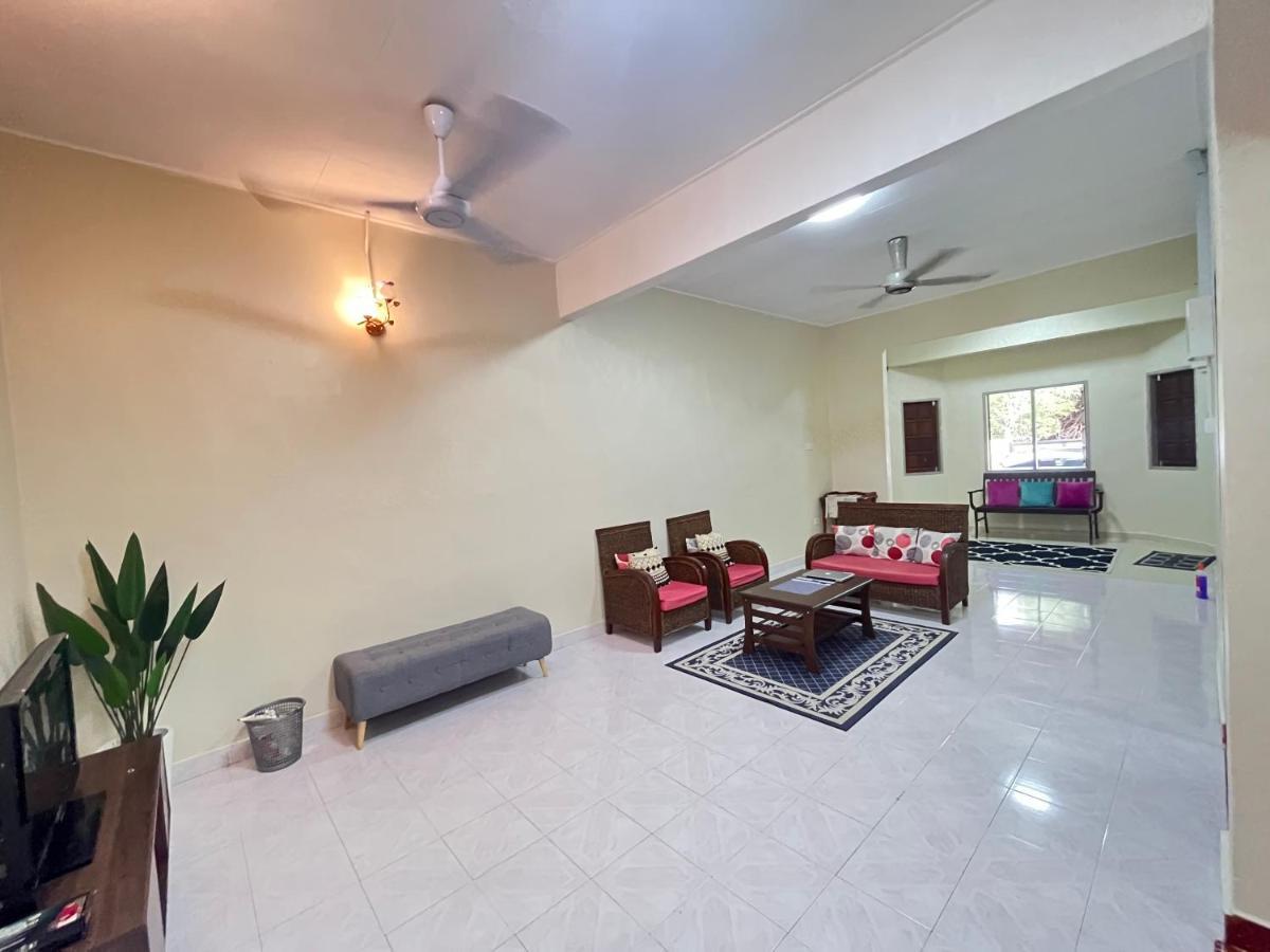 Ahza My Homestay Kemaman Chukai 외부 사진